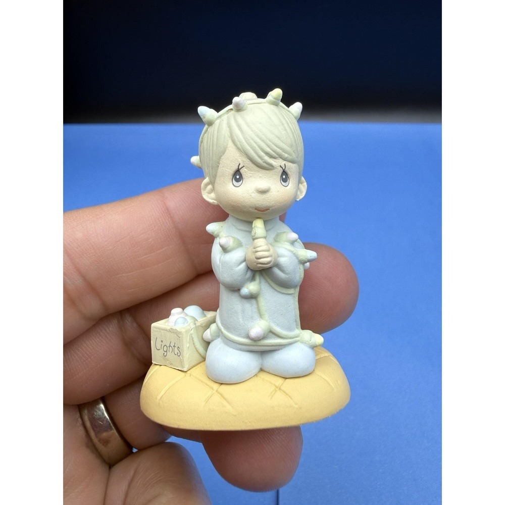 Precious Moments #575496 May Your Christmas Be Delightful - Mini Figure Boy 1990